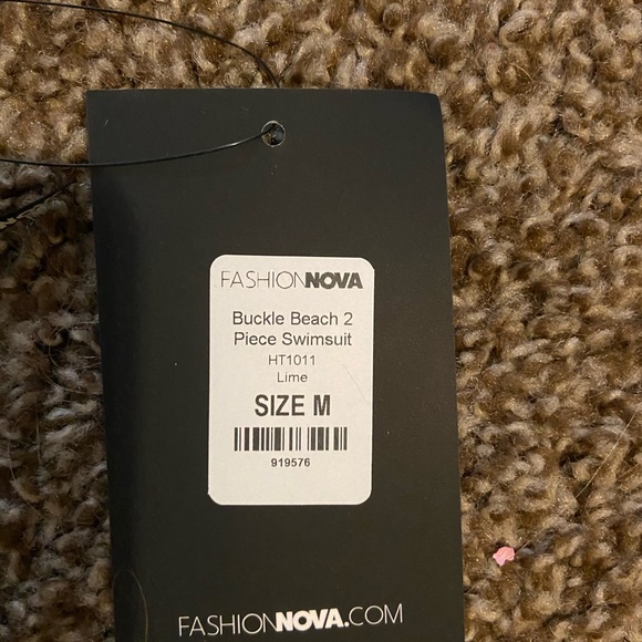 Fashion nova buckle bikini - Picture 2 of 4